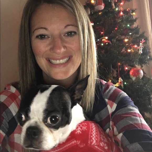 Meet your Posher, Laura - Picture 1 of 1